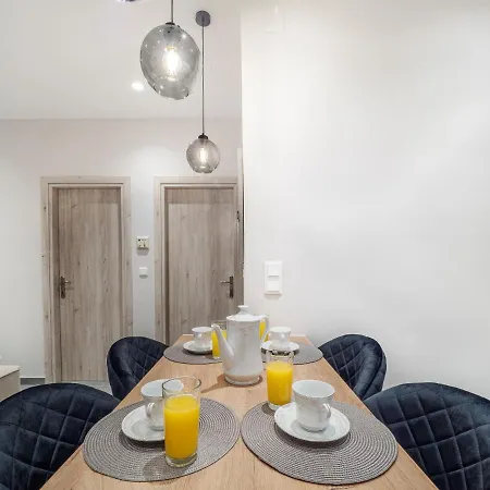 M&k - Katerina's Stylish Near Alykes Daire